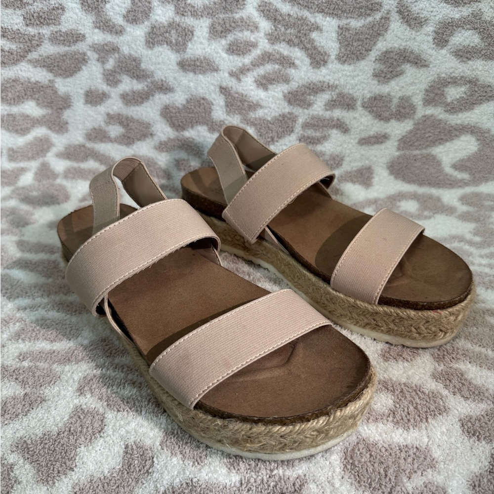Espadrille platform sandals